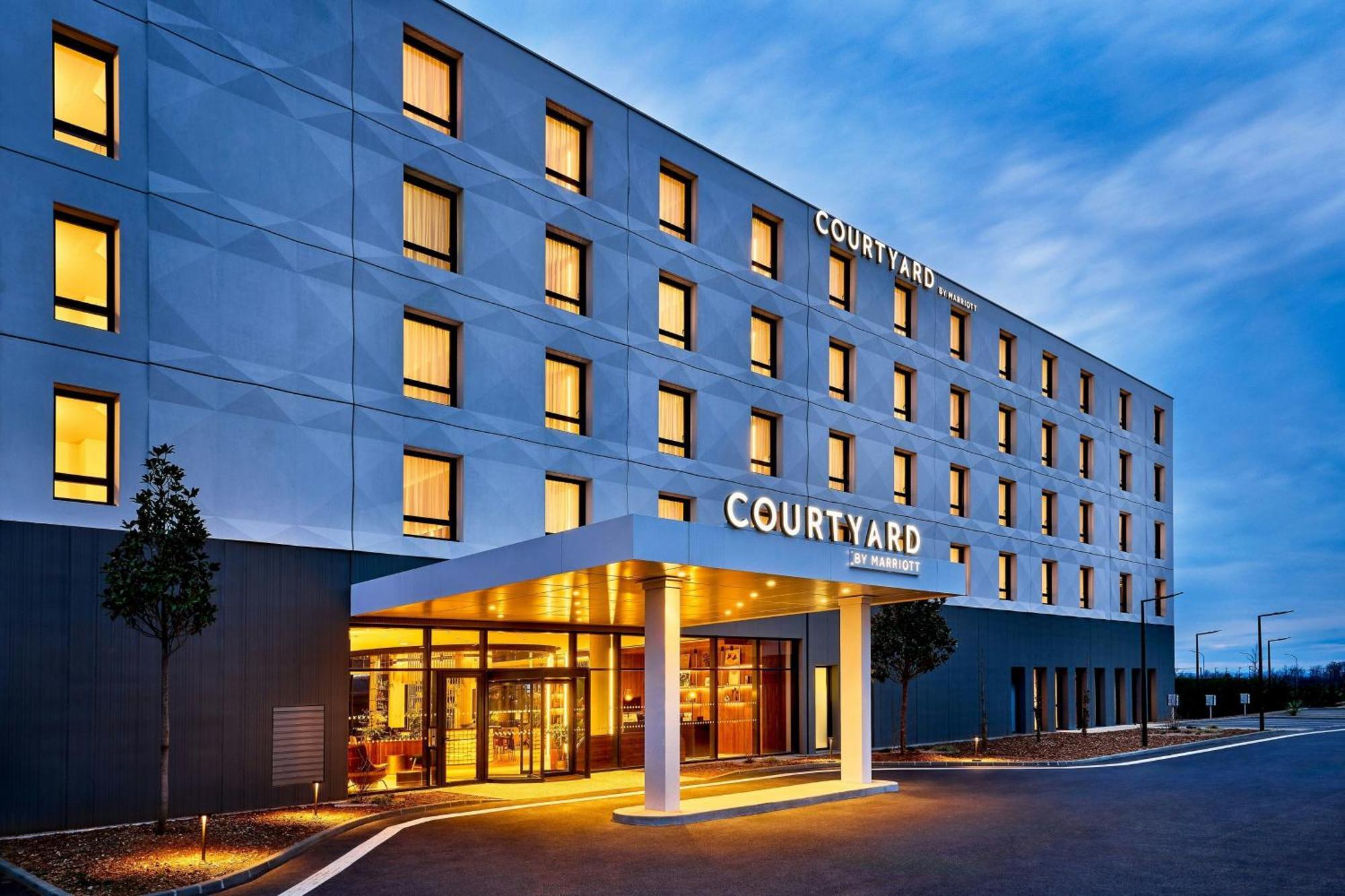 Courtyard By Marriott Lyon Eurexpo Stadium Genas Extérieur photo